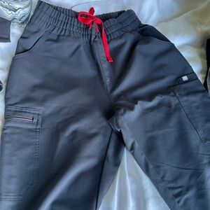 Figs Charcoal Yola High Waisted - Petite Skinny Scrub Pants - XS - Petite